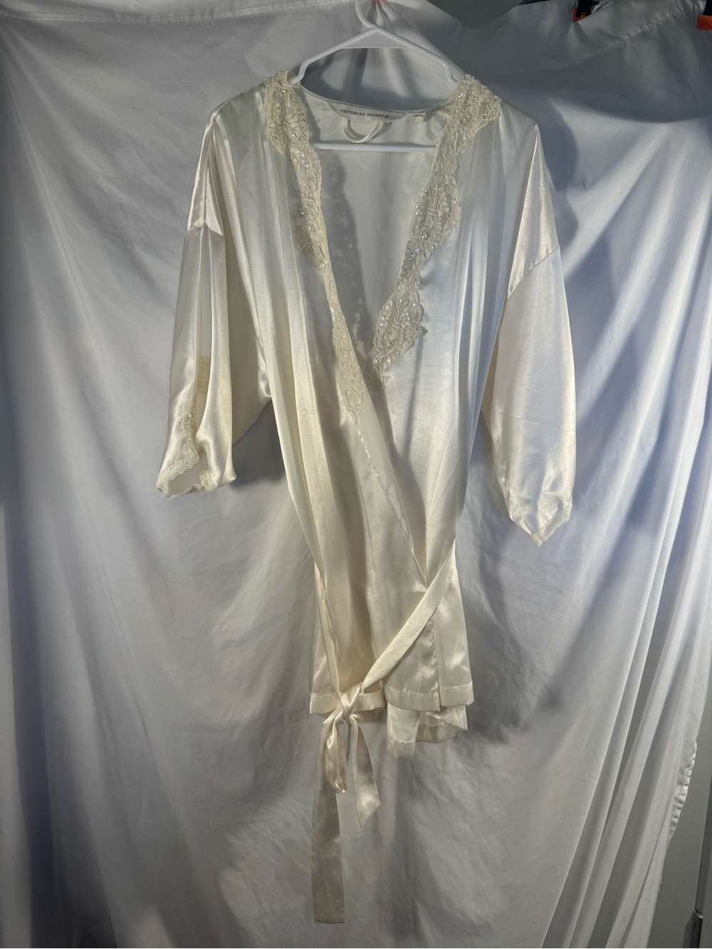 Vintage Victoria’s Secret Ivory Satin Lace Robe One Size Heart Tag Bridal